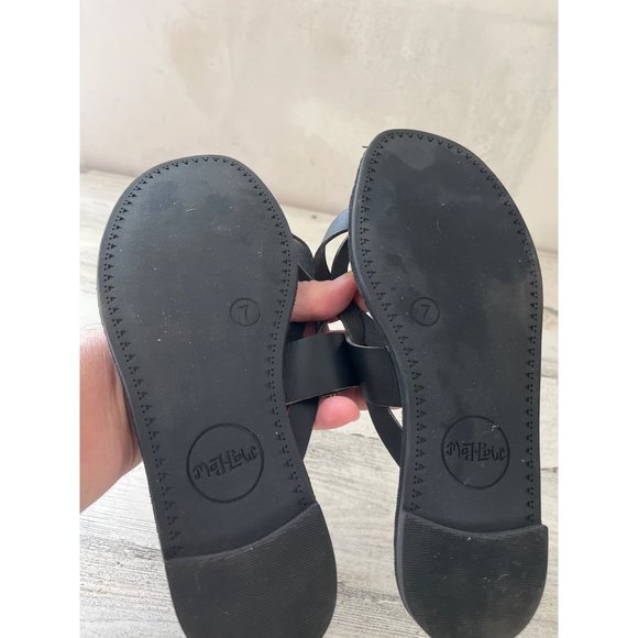 Mat Love woman’s black over the toe sandals size 7 - Picture 5 of 5